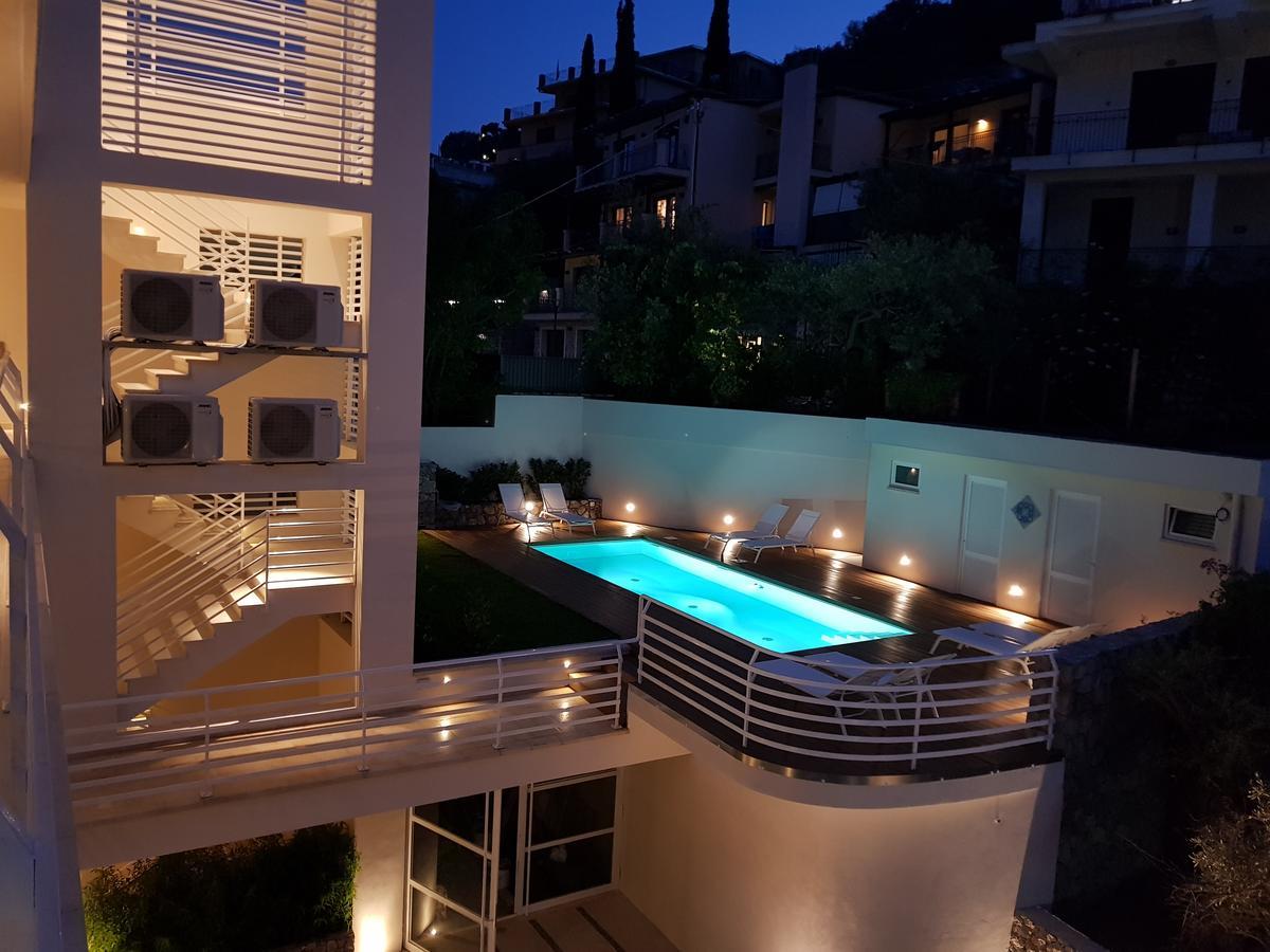 Iancu Charme Apartments Taormina Exteriör bild